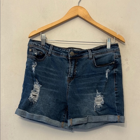 H + H by Harmony & Havoc denim distressed cuffed shorts Size 10 EUC - Picture 1 of 6